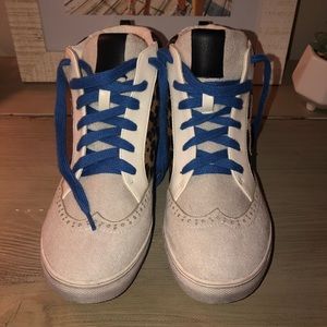 Leopard star sneakers